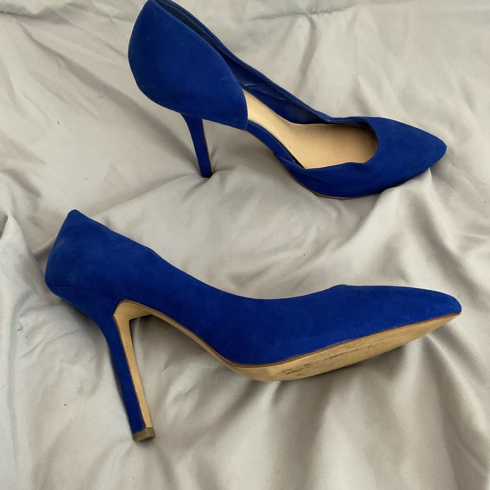 Elegant Blue Suede Heels